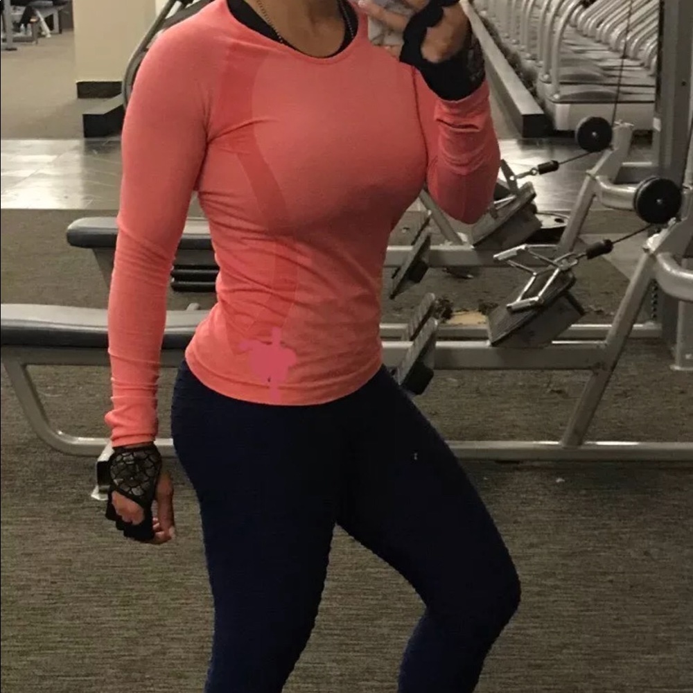 Seamless Long Sleeve Gym Top Activewear - Picture 3 of 8